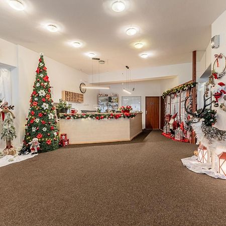 Hotel Hrabovo Ruzomberok Extérieur photo