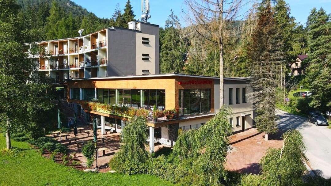 Hotel Hrabovo Ruzomberok Extérieur photo
