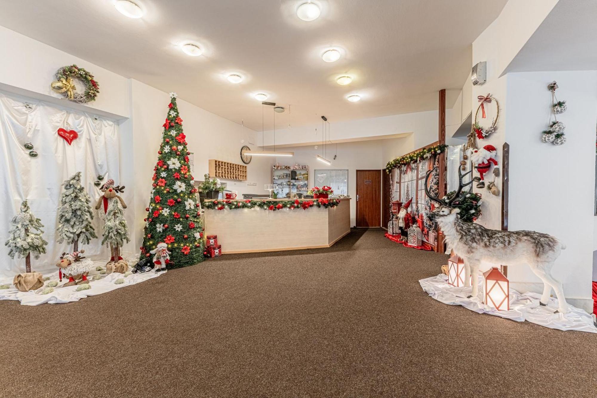 Hotel Hrabovo Ruzomberok Extérieur photo