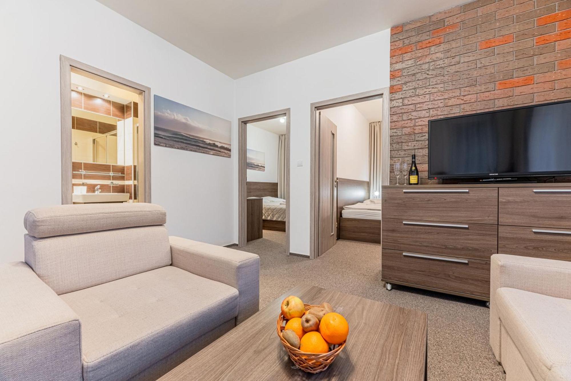 Hotel Hrabovo Ruzomberok Extérieur photo